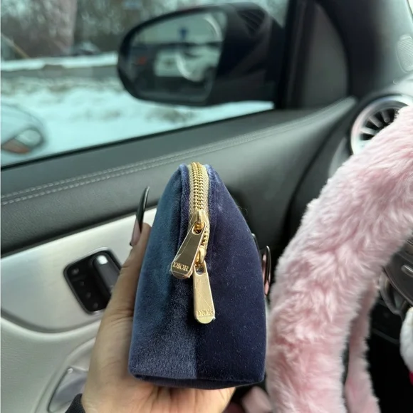 Dior Midnight Blue Velvet Cosmetic Bag - Picture 2 of 4